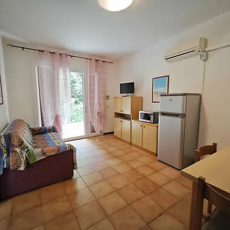In 35721 Rosolina Mare